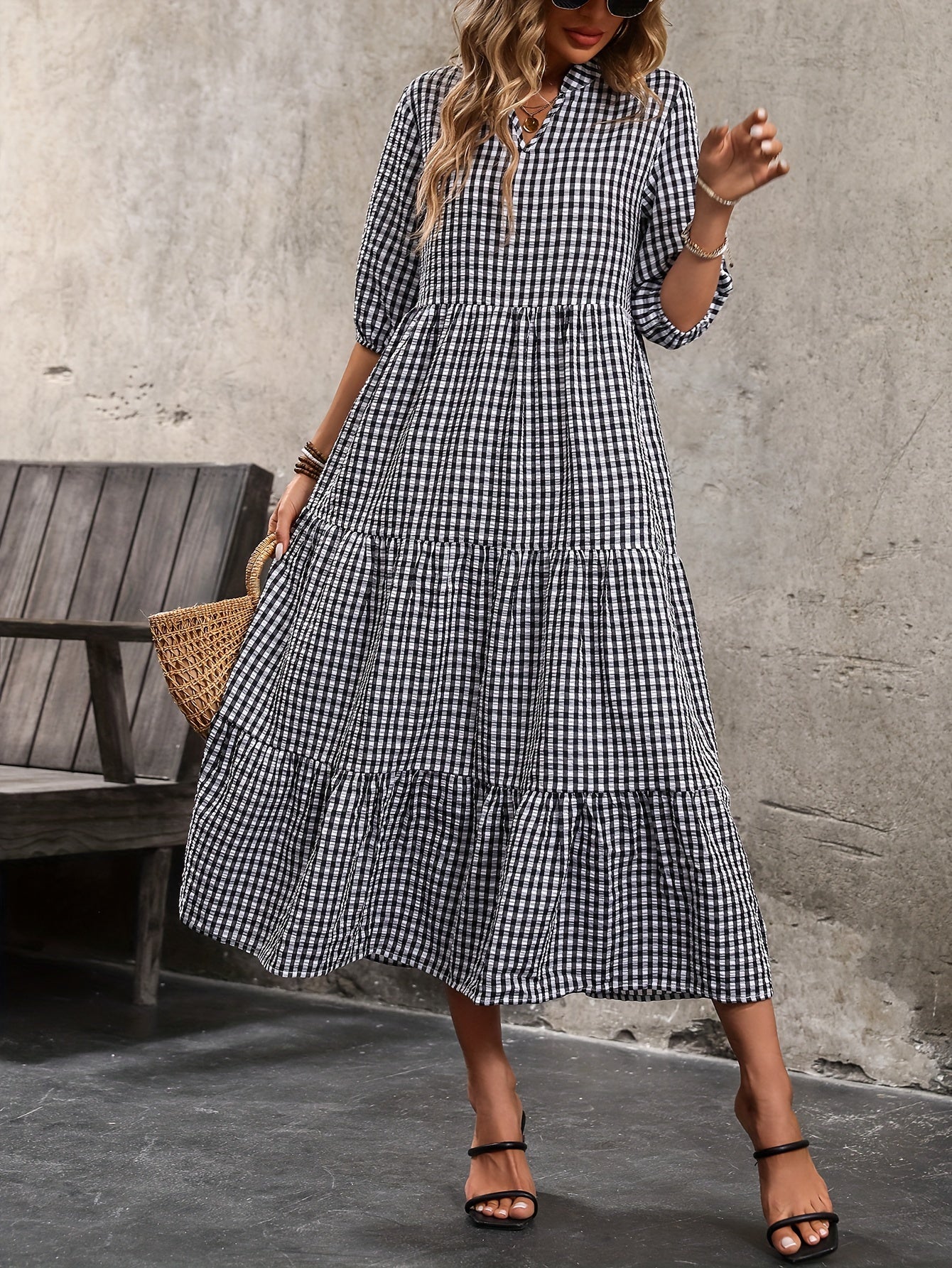 Mila - Elegant Plaid Crew Neck Midi Dress for Women