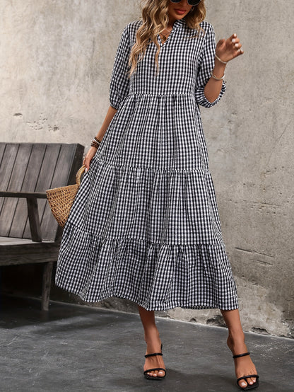 Mila - Elegant Plaid Crew Neck Midi Dress for Women