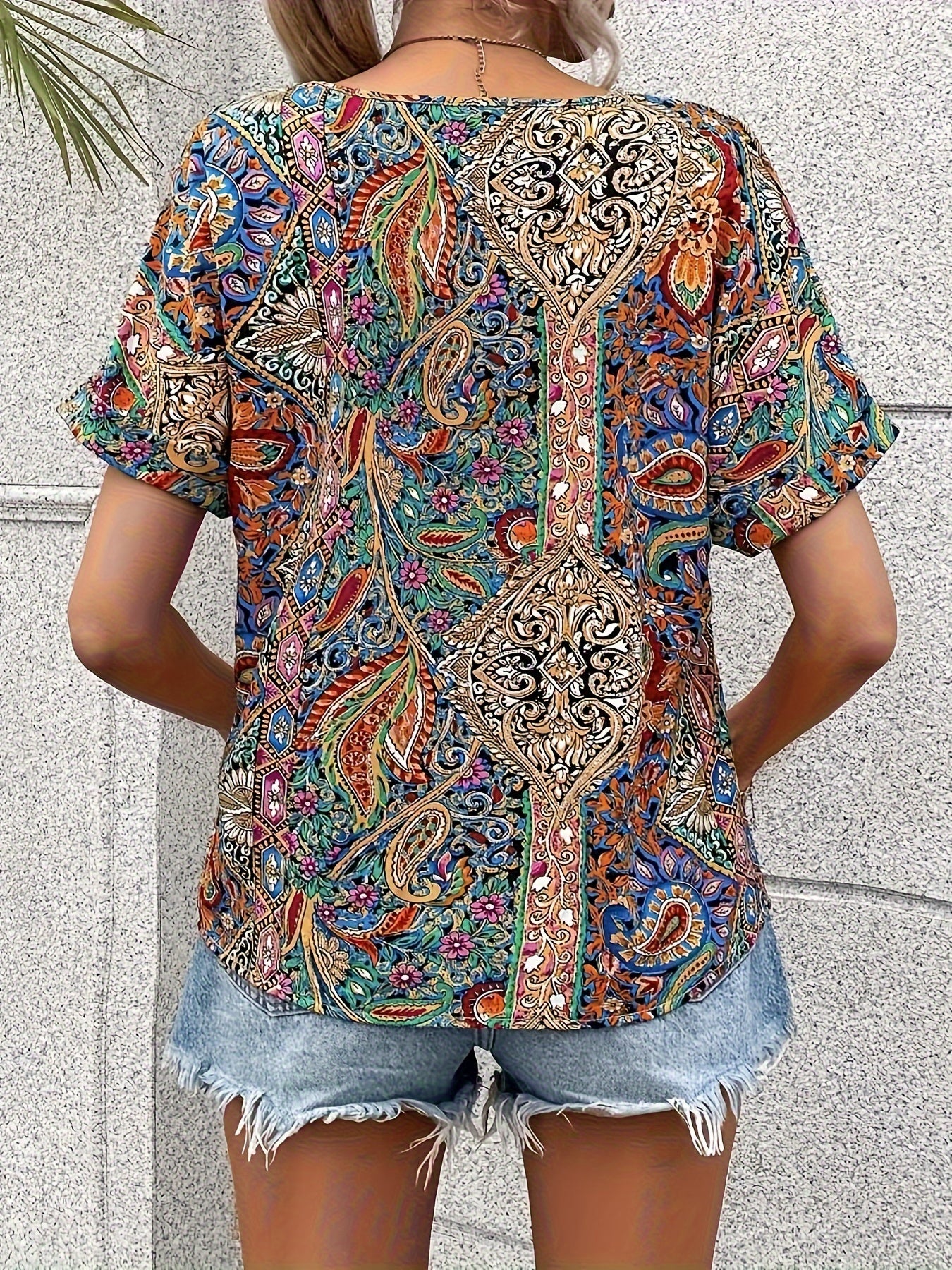 Addison - Vintage Blouse with Paisley Print and V-neck for Women