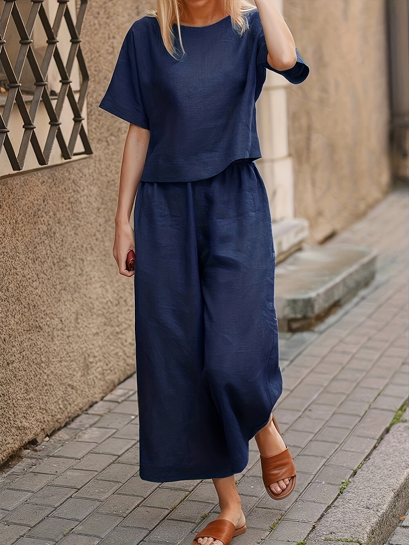 Mary - Casual Outfit Set with Crew Neck Casual T-Shirt and Wide Leg Pants for Women