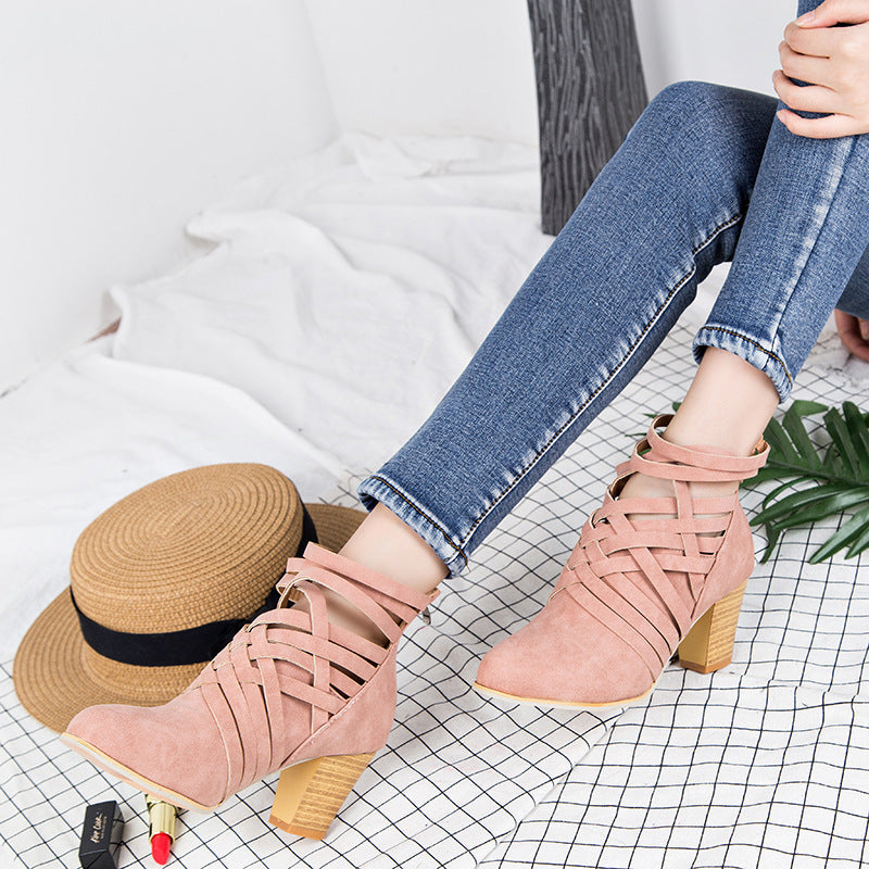 Joan – Pointed Thick Heel Hollow Booties