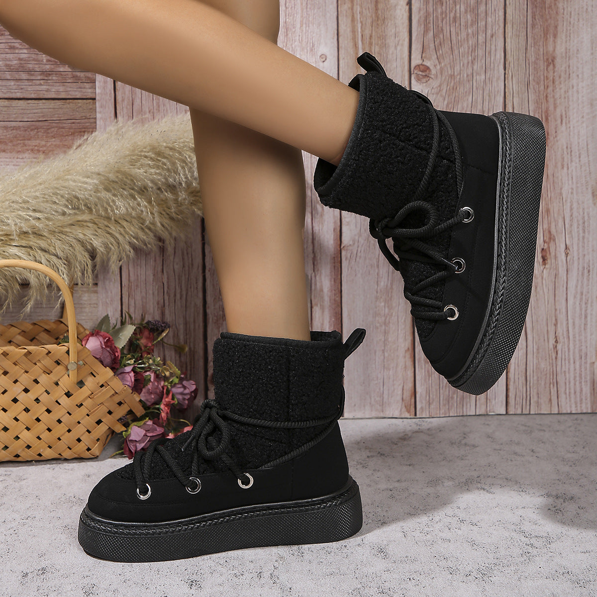 Katie – Women's Lace-up Winter Boots with Thick Sole