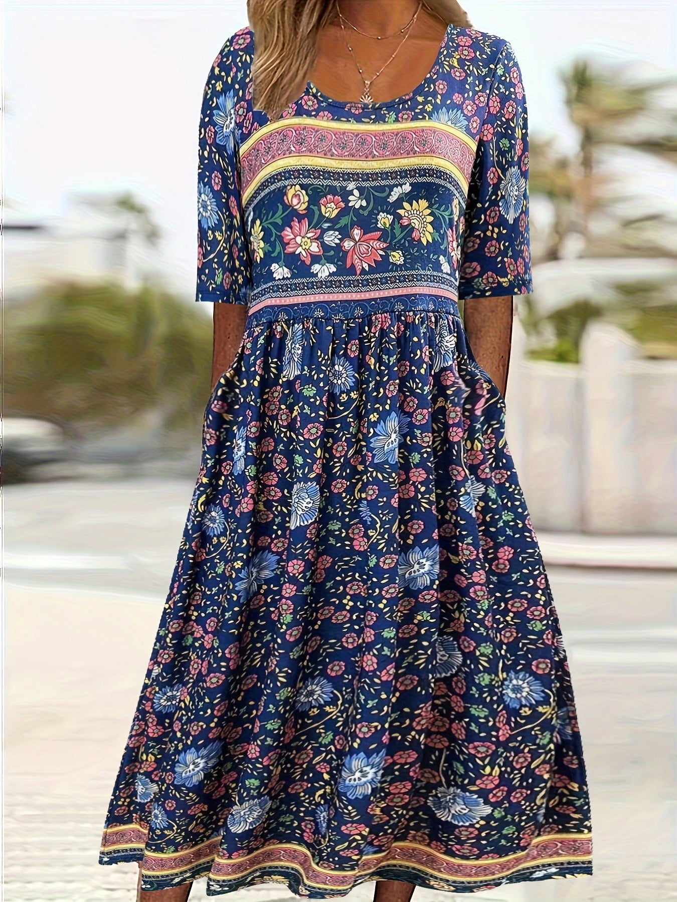 Seraphina - Floral Print Dress with Crew Neck and Pocket Design for Women