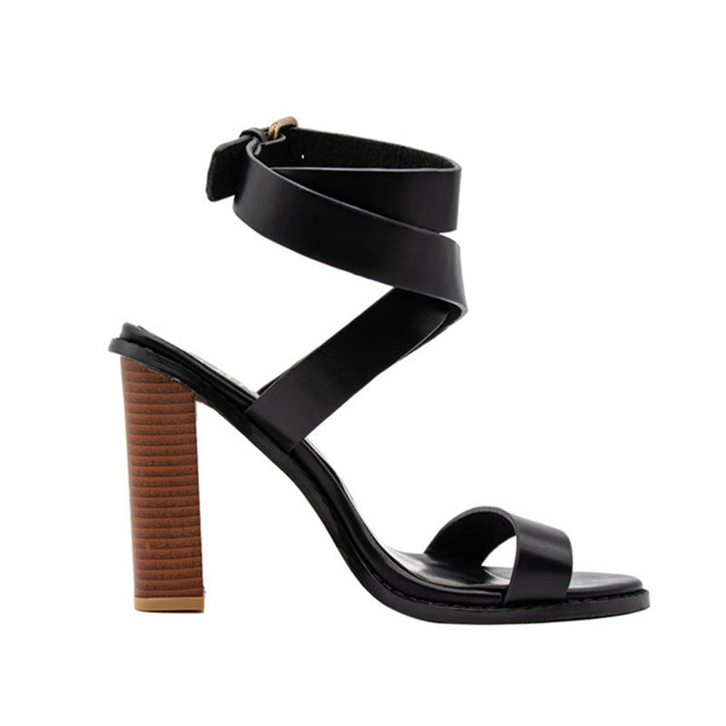 Georgina – Plus-Size Chunky Heel Sandals