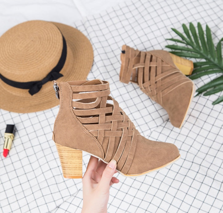 Joan – Pointed Thick Heel Hollow Booties