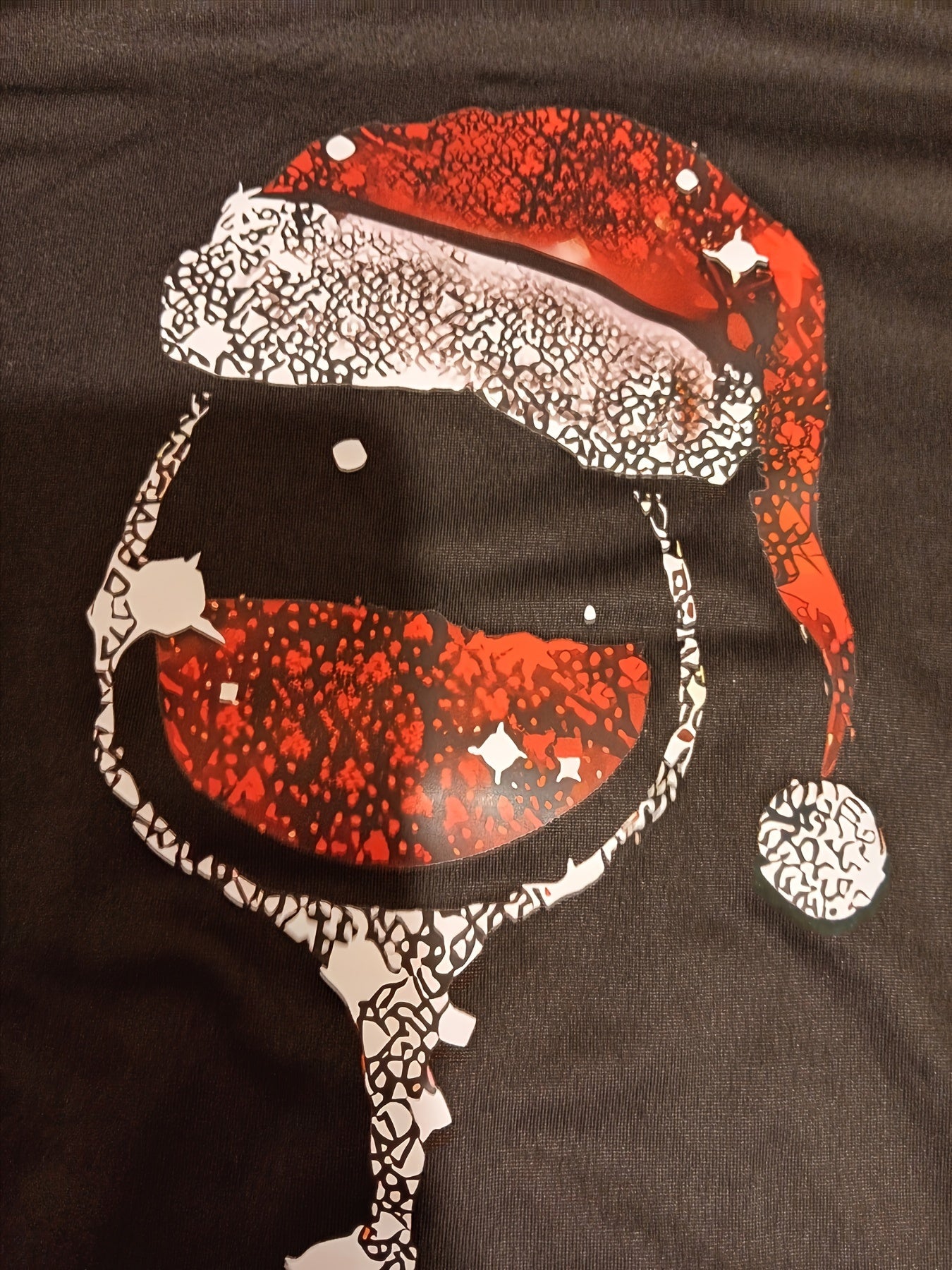 Brielle - Casual T-Shirt with Christmas Hat and Red Wine Glass Print for Women