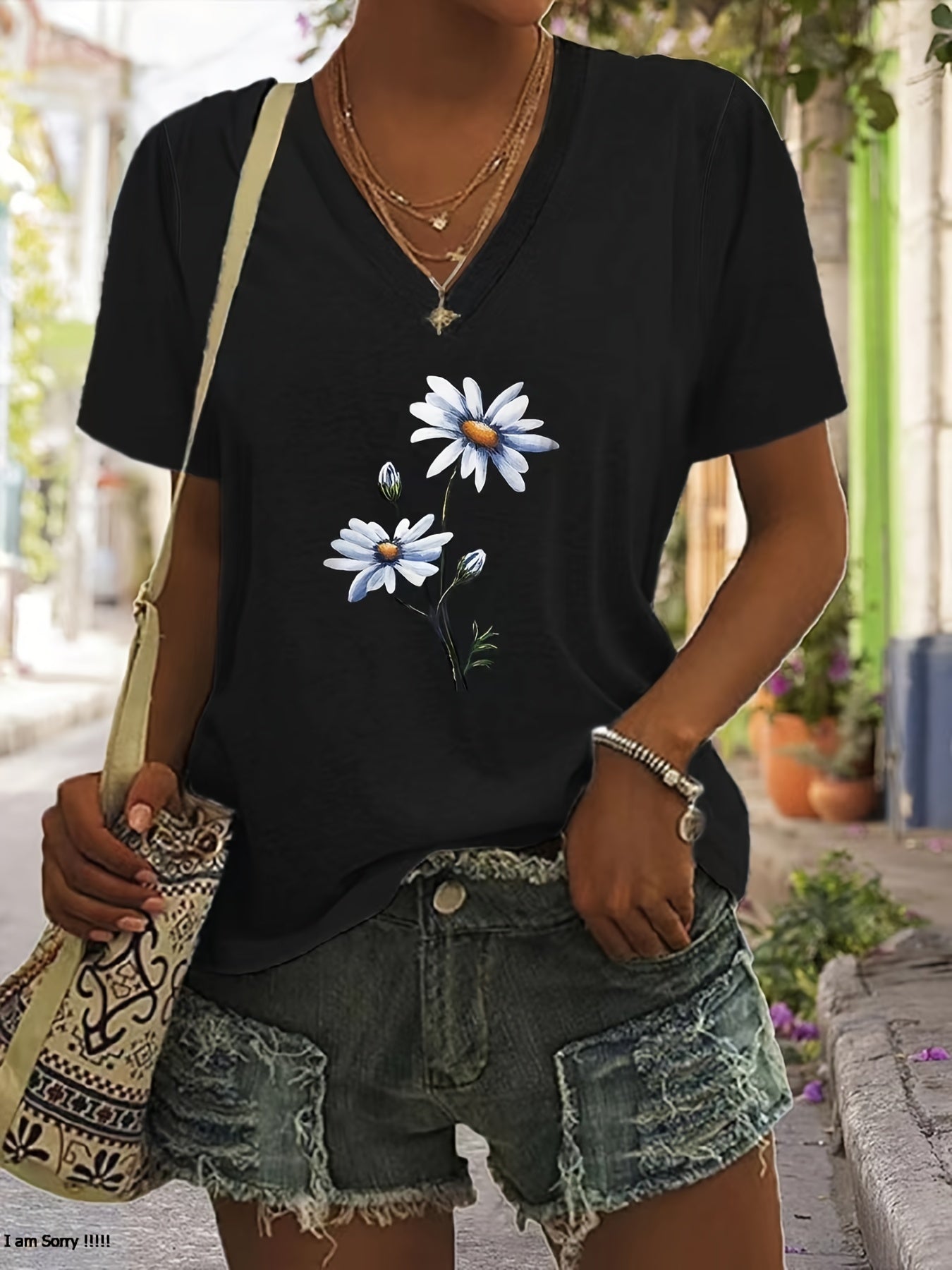 Jasmine – Floral V Neck Short Sleeve T-shirt