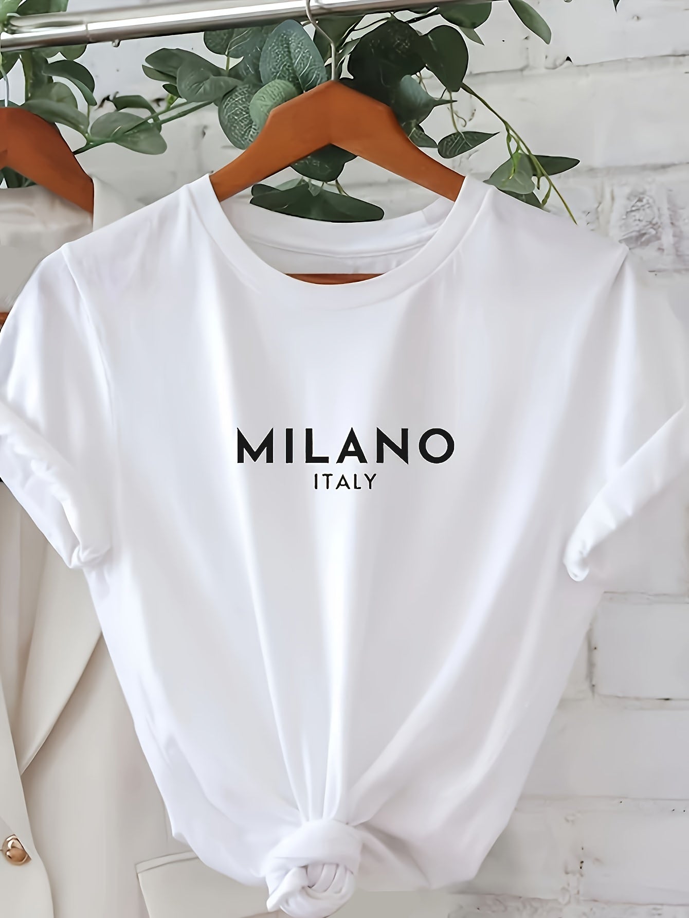 Mia - Casual T-shirt with Milano Letter Print for Women