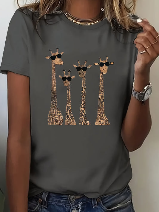 Abigail - Casual T-Shirt with Giraffe Print for Women