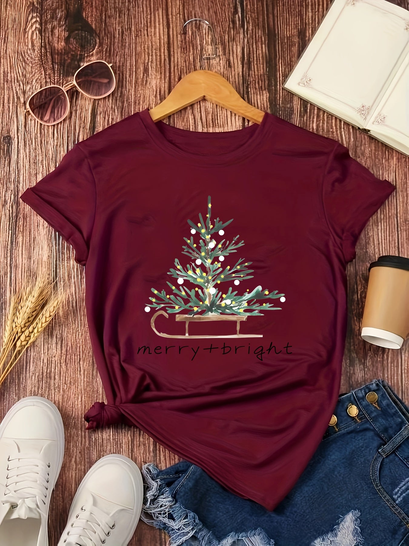 Annne - Short Sleeve T-Shirt with Christmas Print for Women