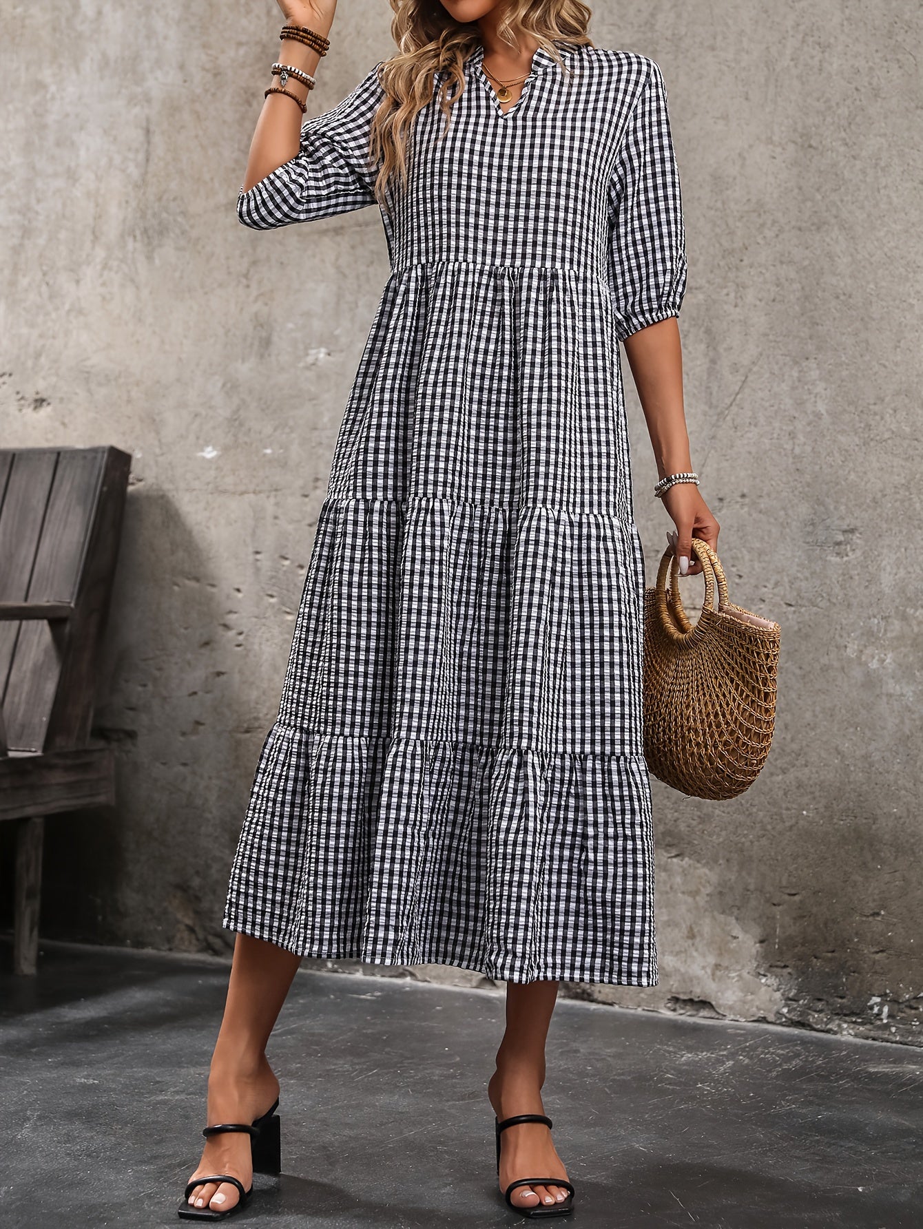 Mila - Elegant Plaid Crew Neck Midi Dress for Women