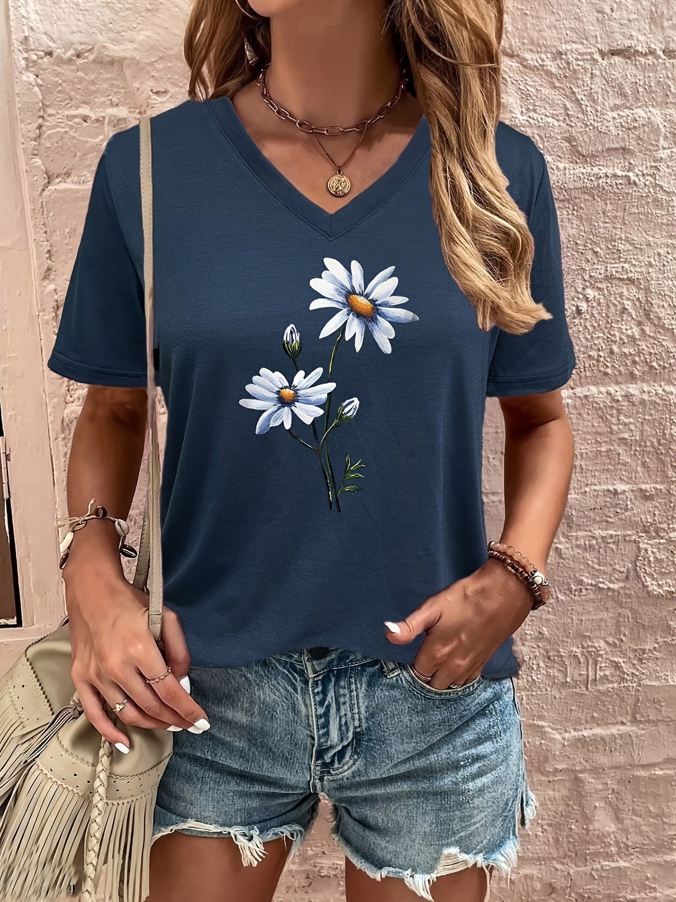 Jasmine – Floral V Neck Short Sleeve T-shirt