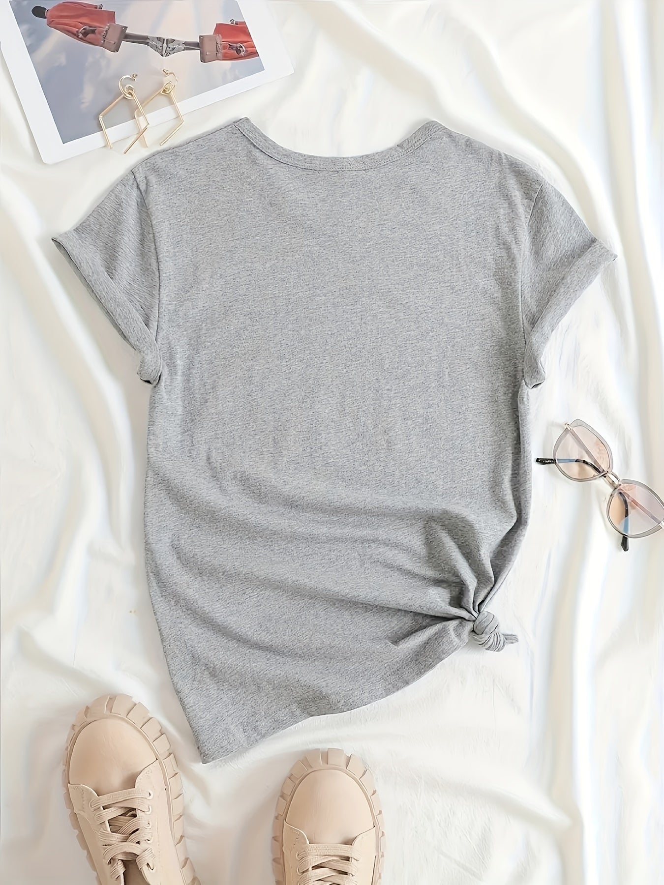 Olivia - Casual Round Neck T-Shirt