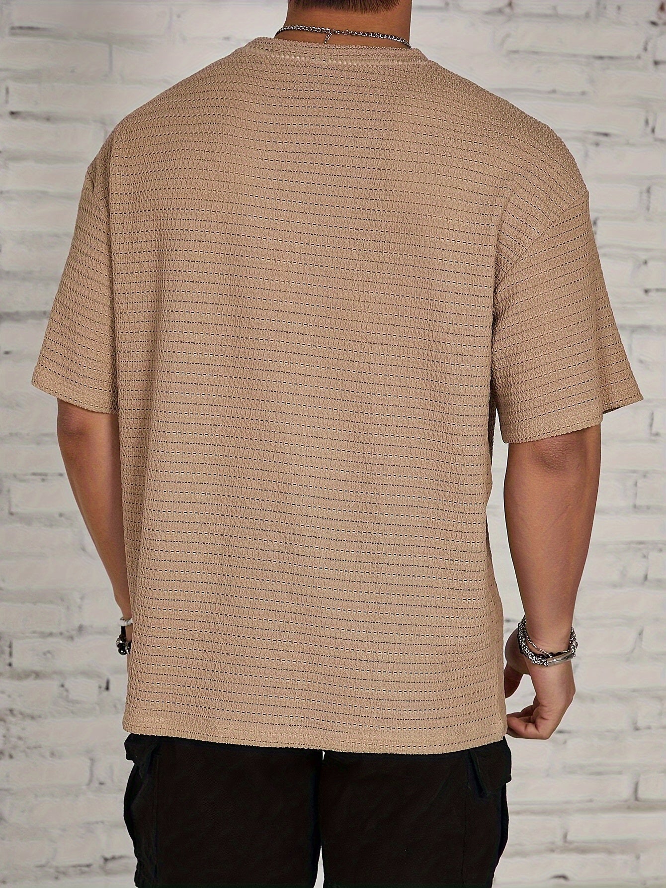 William - Textured T-shirt with Loose Fit and Crew Neck for Men