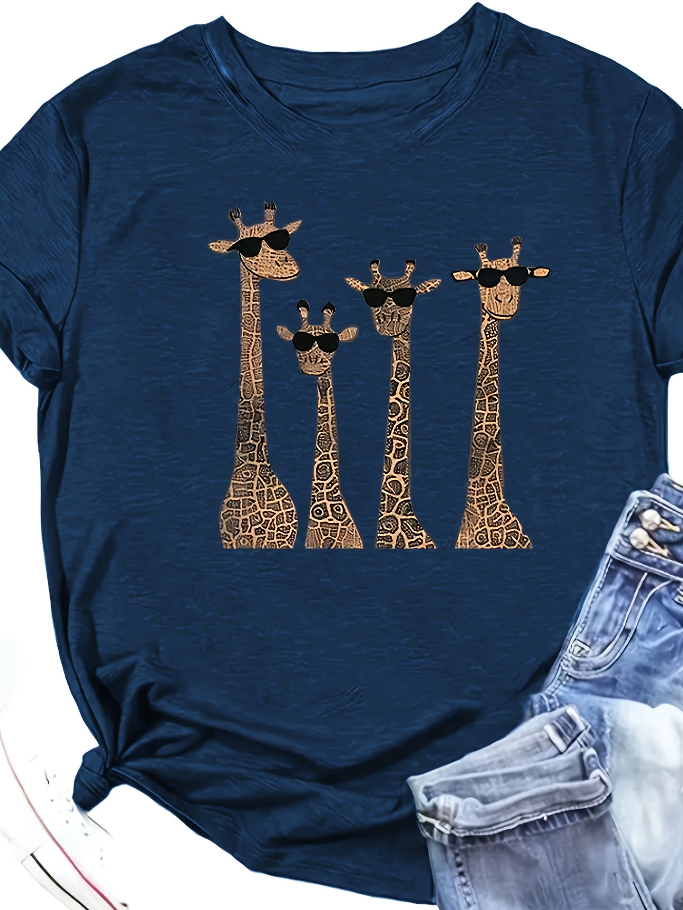 Abigail - Casual T-Shirt with Giraffe Print for Women