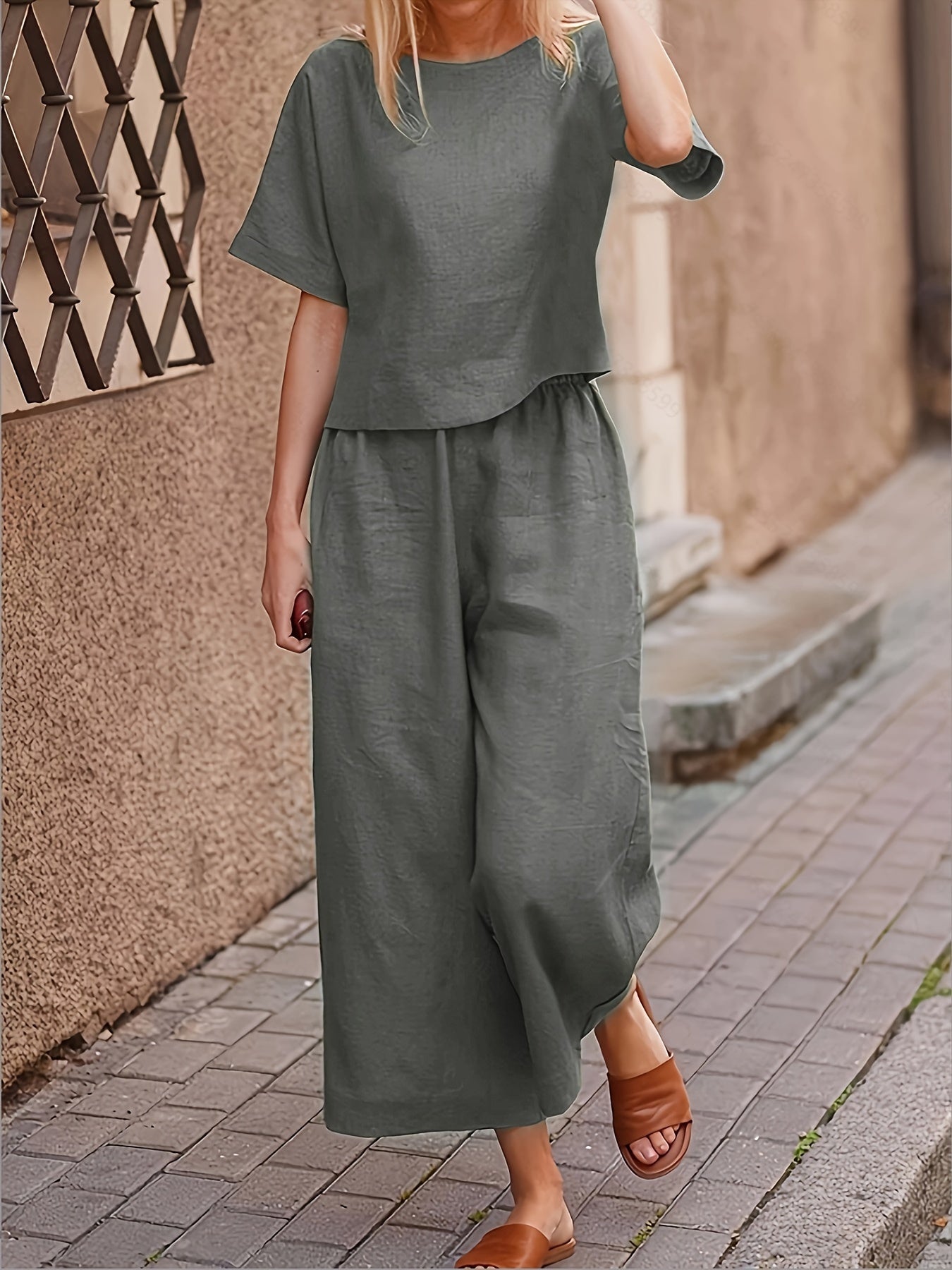 Mary - Casual Outfit Set with Crew Neck Casual T-Shirt and Wide Leg Pants for Women